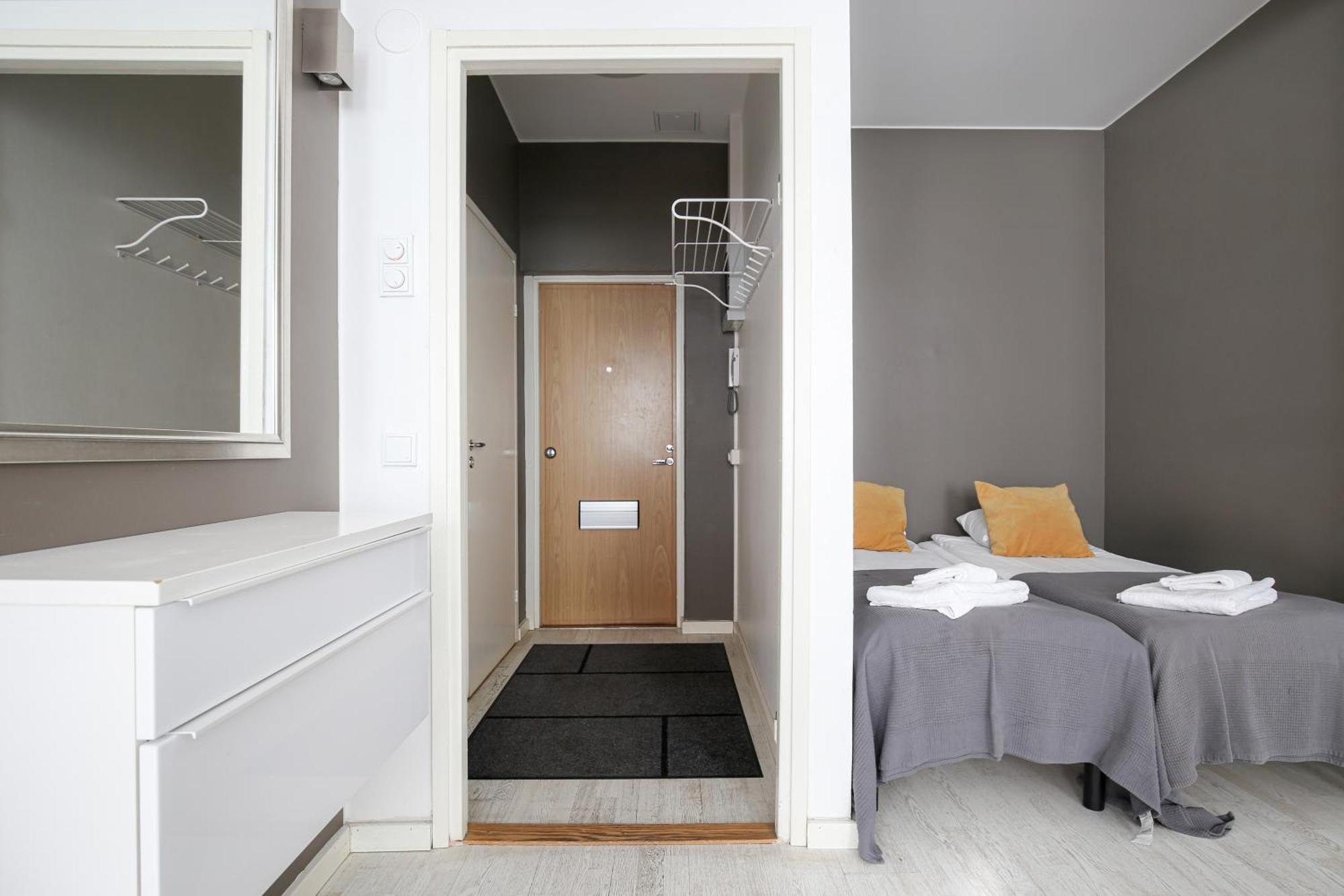 Kotimaailma Apartments Kamppi - Studio For 2 Helsinki Esterno foto